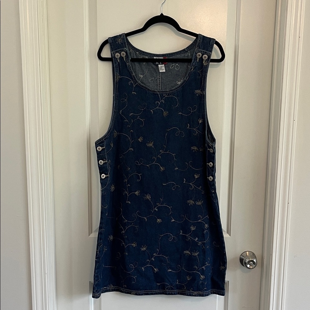 J.L.N.Y embroidered denim jumper size large